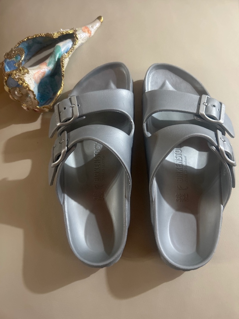 Birkenstock Arizona Essential Sandals METALLIC SILVER